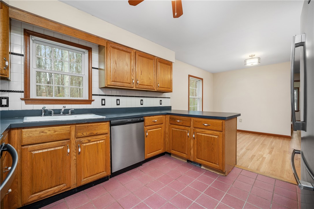 447 Steere Farm Road Burrillville, RI 02830 - Photo 17 of 38