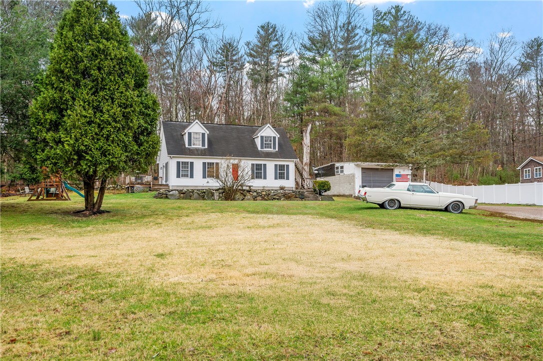 447 Steere Farm Road Burrillville, RI 02830 - Photo 3 of 38