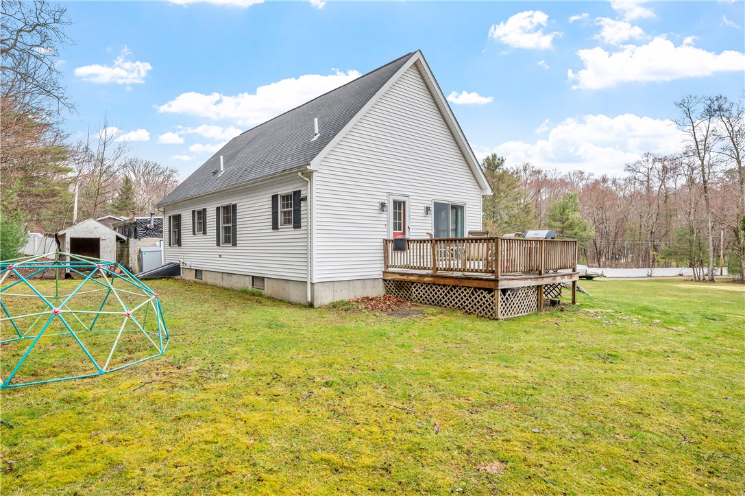 447 Steere Farm Road Burrillville, RI 02830 - Photo 7 of 38