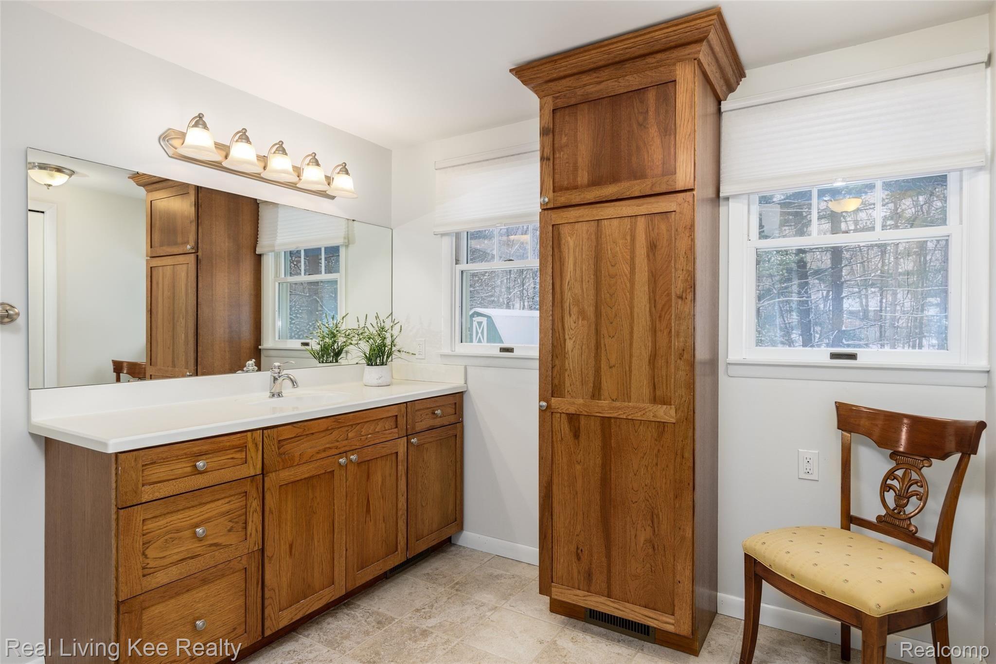 3942 South Ellamae Road Rochester, MI 48306 - Photo 23 of 54 Ellamae-24.jpg