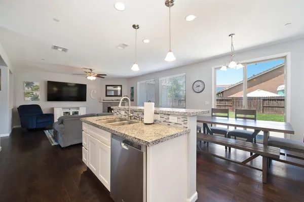 $530,000 | 1423 High Noon Drive, Plumas Lake, CA 95961