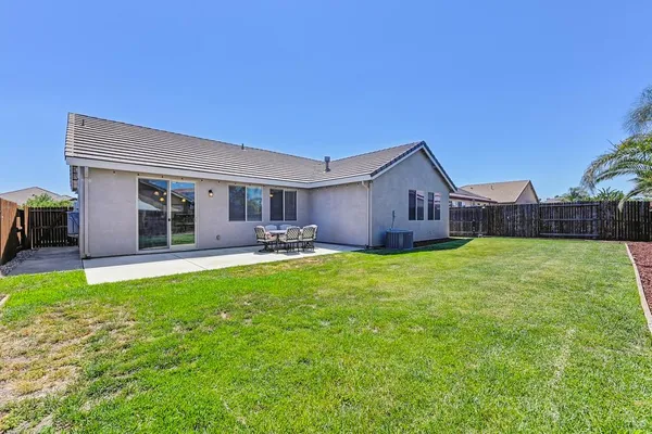 $530,000 | 1423 High Noon Drive, Plumas Lake, CA 95961