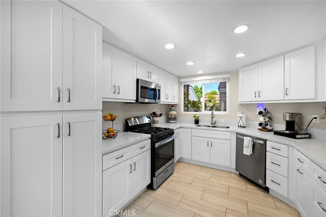 $899,900 | 12 Sparrow Hill Lane, Laguna Hills, CA 92653