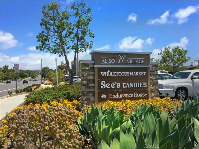 $899,900 | 12 Sparrow Hill Lane, Laguna Hills, CA 92653