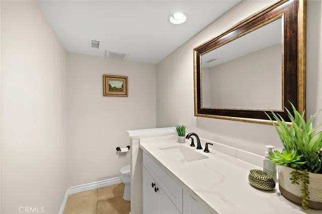 $899,900 | 12 Sparrow Hill Lane, Laguna Hills, CA 92653