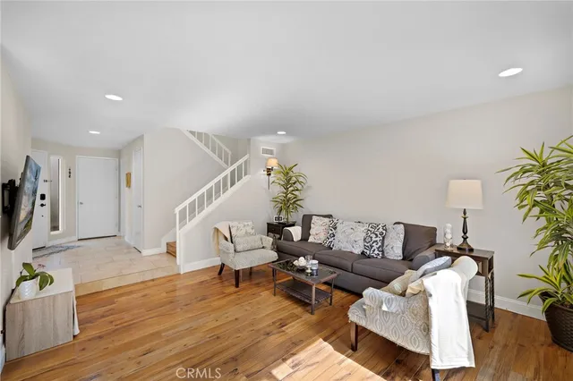 $899,900 | 12 Sparrow Hill Lane, Laguna Hills, CA 92653