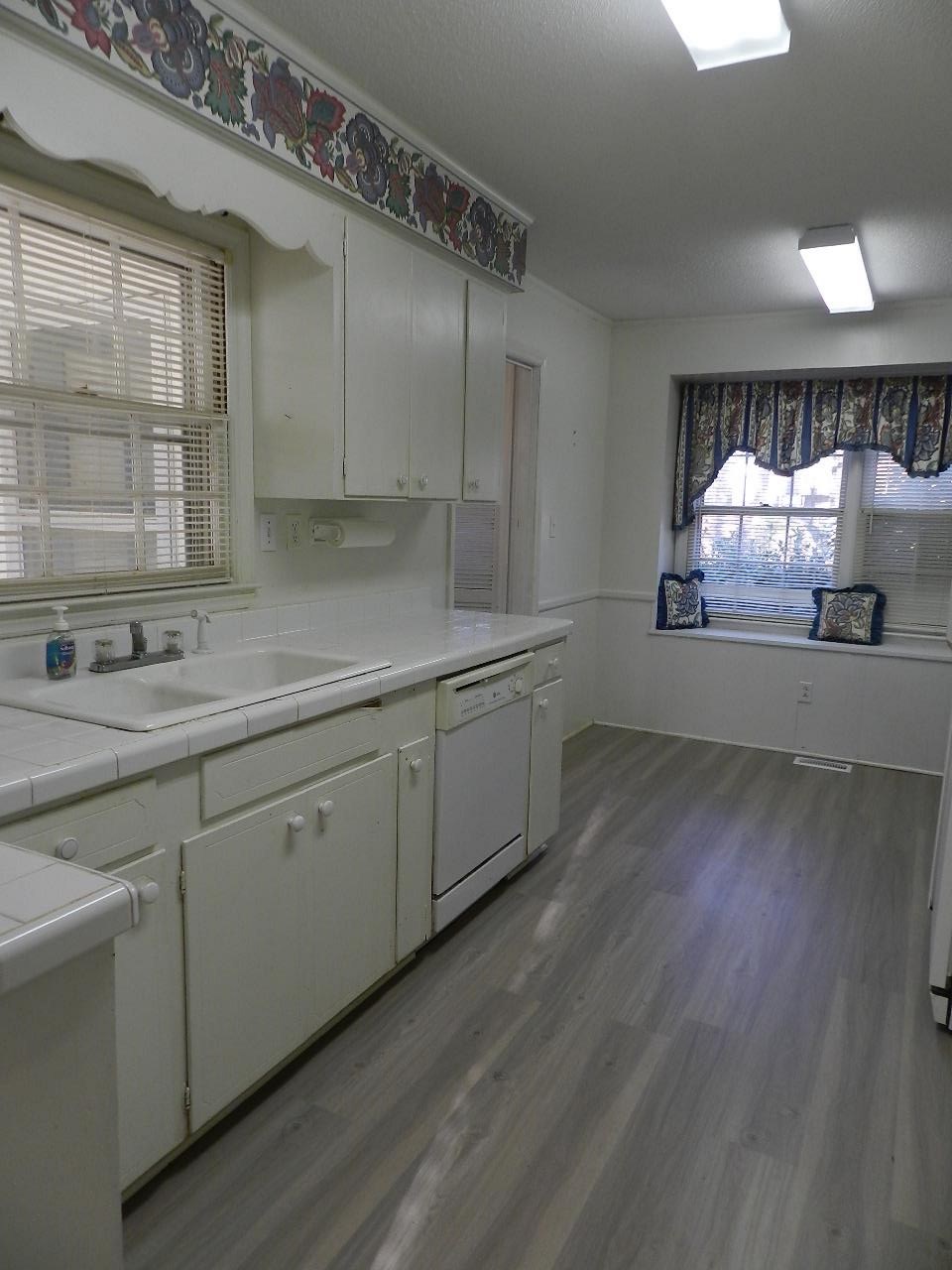 126 Brittany Road Gaffney, SC 29341 - Photo 15 of 34
