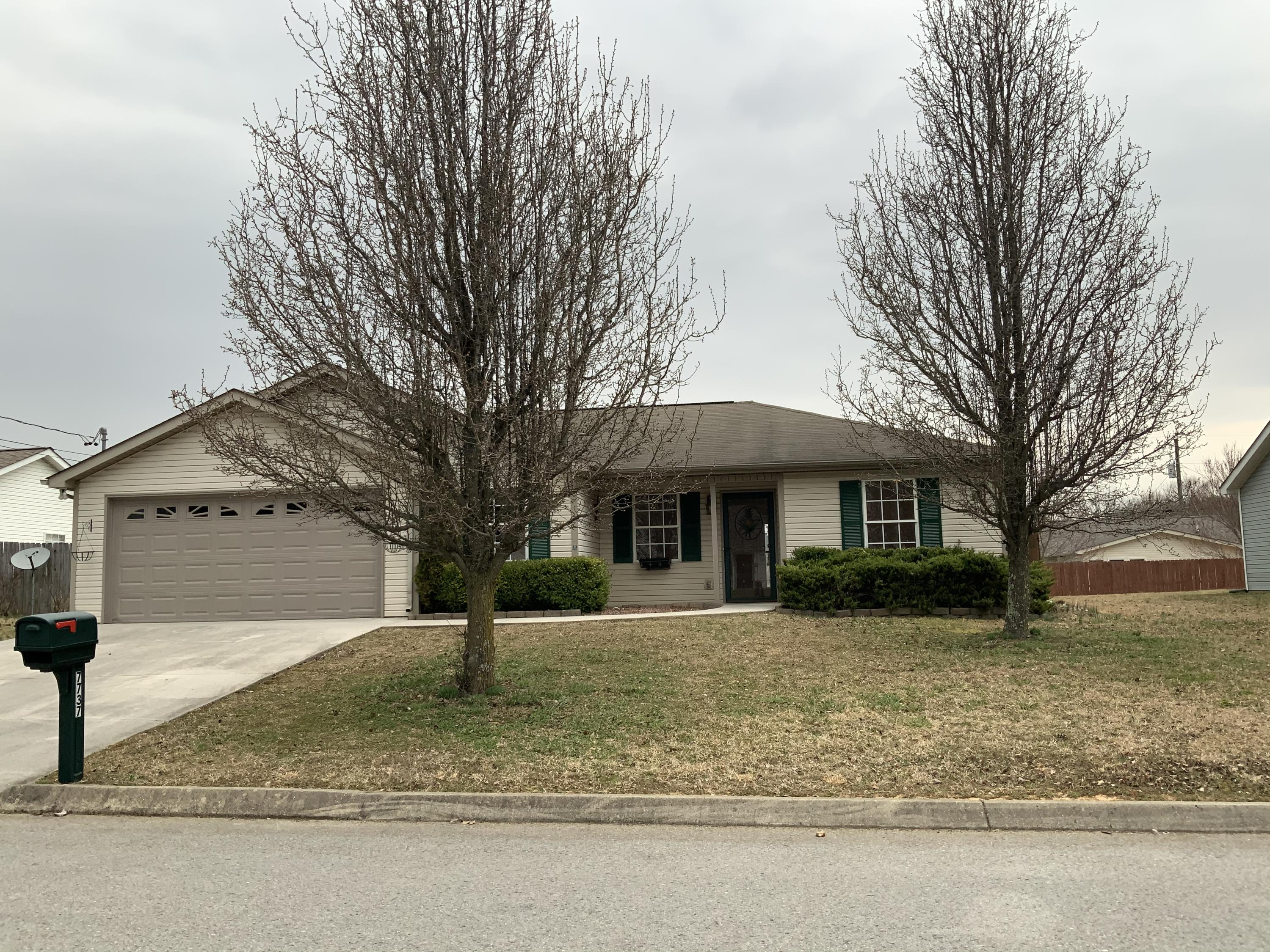7737 Ralph Youmans Road Corryton, TN 37721 - Photo 2 of 10 1394C6C4-08C0-43D3-A125-FD8756B76E54