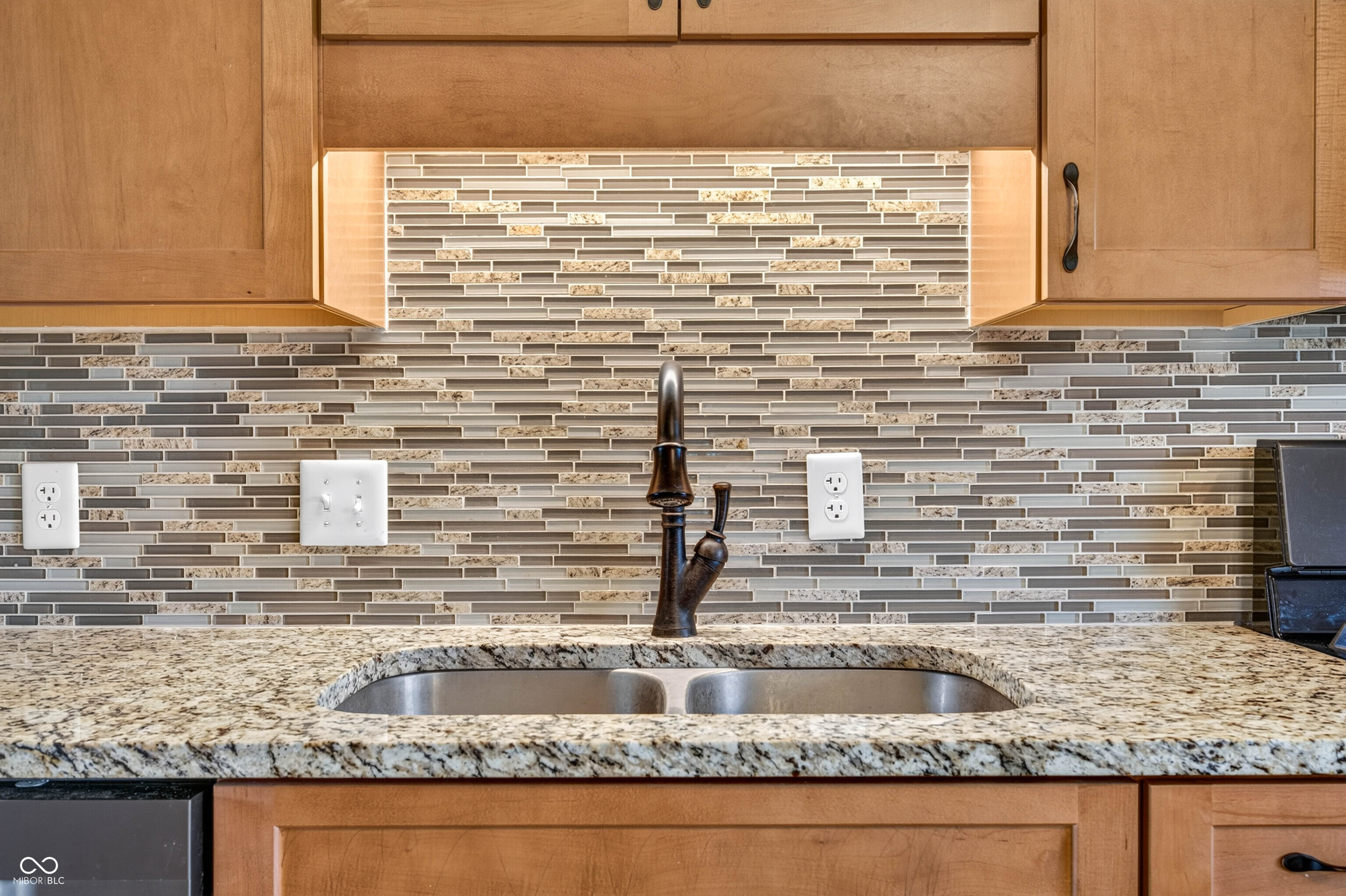 302 Oakden Road Whiteland, IN 46184 - Photo 11 of 49 Gallery Image 11