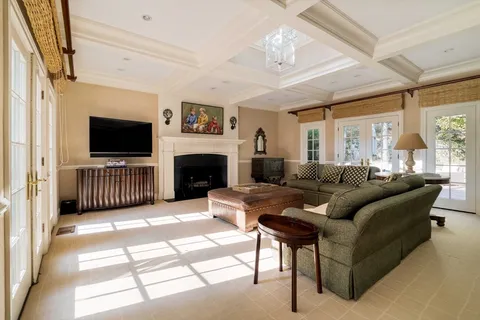 $5,350,000 | 200 Cliff Road, Wellesley, MA 02481