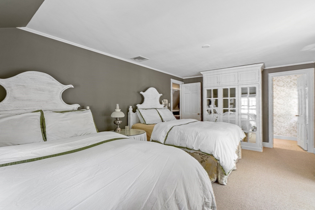 200 Cliff Road Wellesley, MA 02481 - Photo 30 of 41