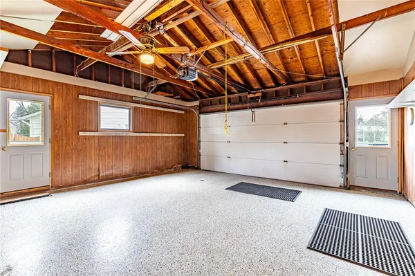 $219,900 | 40 Carlsam Circle East, Irondequoit, NY 14609