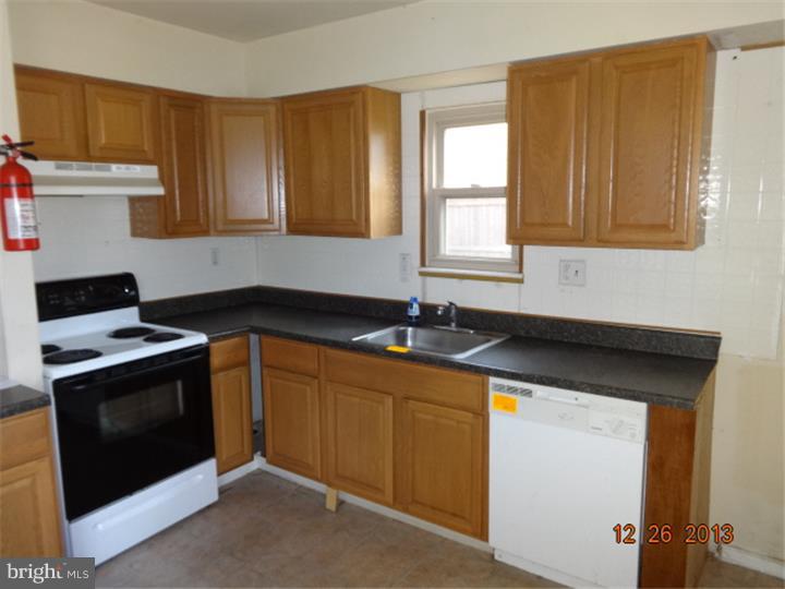5 Wiltshire Road Sicklerville, NJ 08081 - Photo 4 of 7 Gallery Image 4