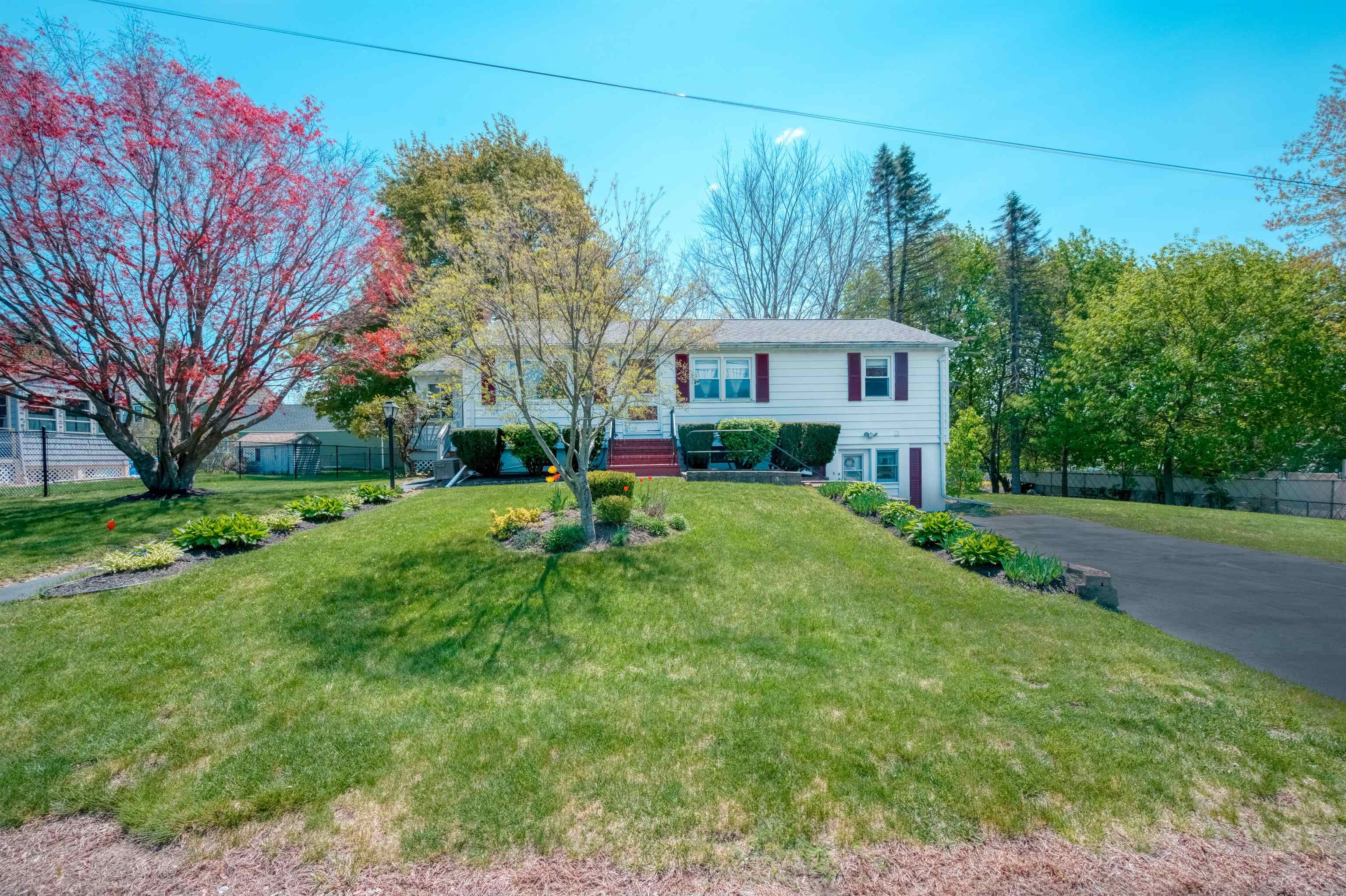 7 Birch Road Salem, NH 03079 - Photo 1 of 38 Gallery Image 1