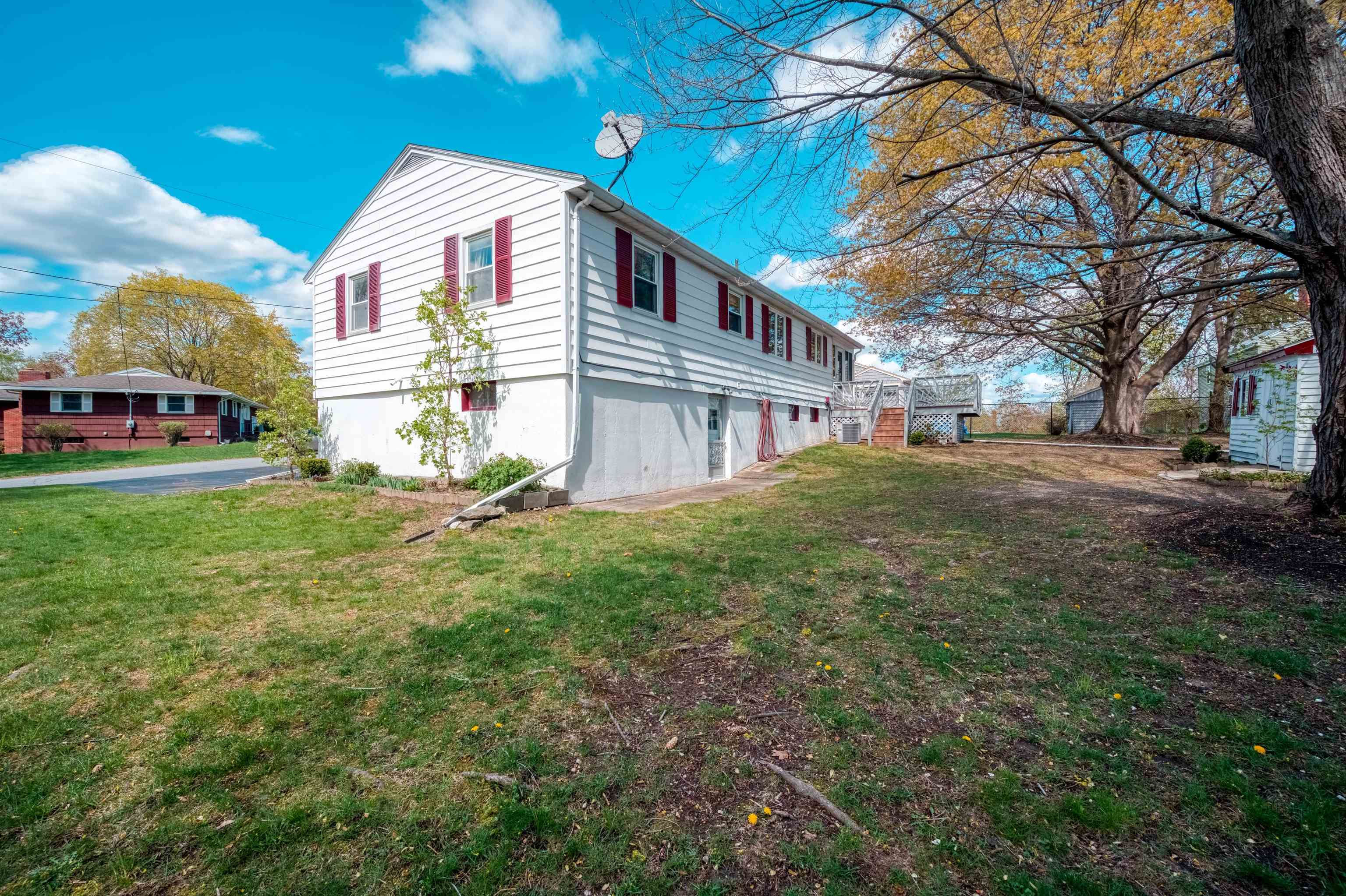7 Birch Road Salem, NH 03079 - Photo 35 of 38 Gallery Image 35