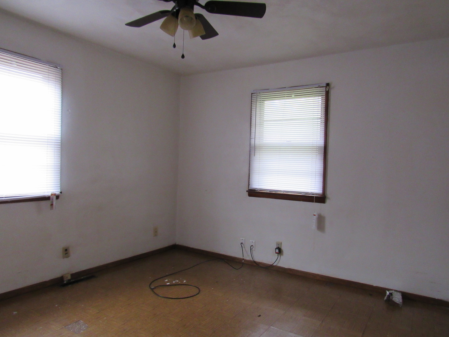 1507 Hedge Road Champaign, IL 61821 - Photo 5 of 8 an empty room with a window