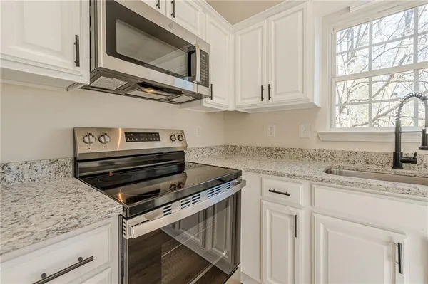 $285,000 | 156 Dogwood Glen Drive, Aragon, GA 30104