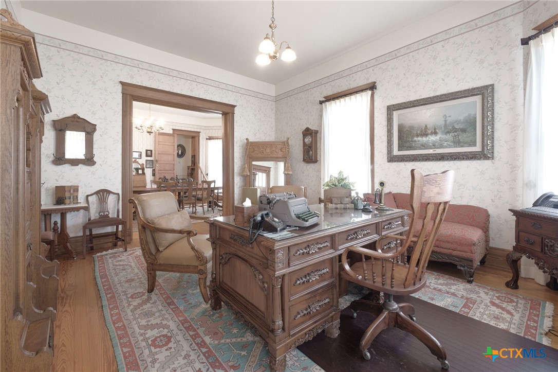 606 South Key Avenue Lampasas, TX 76550 - Photo 14 of 46