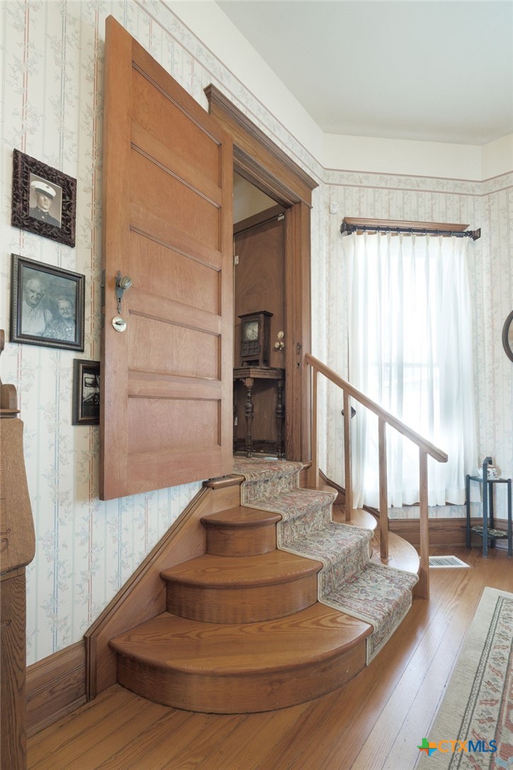 606 South Key Avenue Lampasas, TX 76550 - Photo 18 of 46