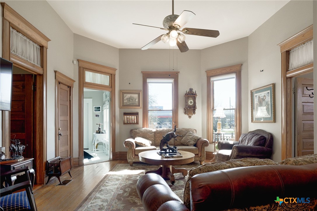 606 South Key Avenue Lampasas, TX 76550 - Photo 31 of 46