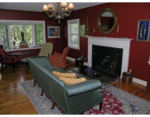 72 Miller Road Newton, MA 02459 - Photo 4 of 20