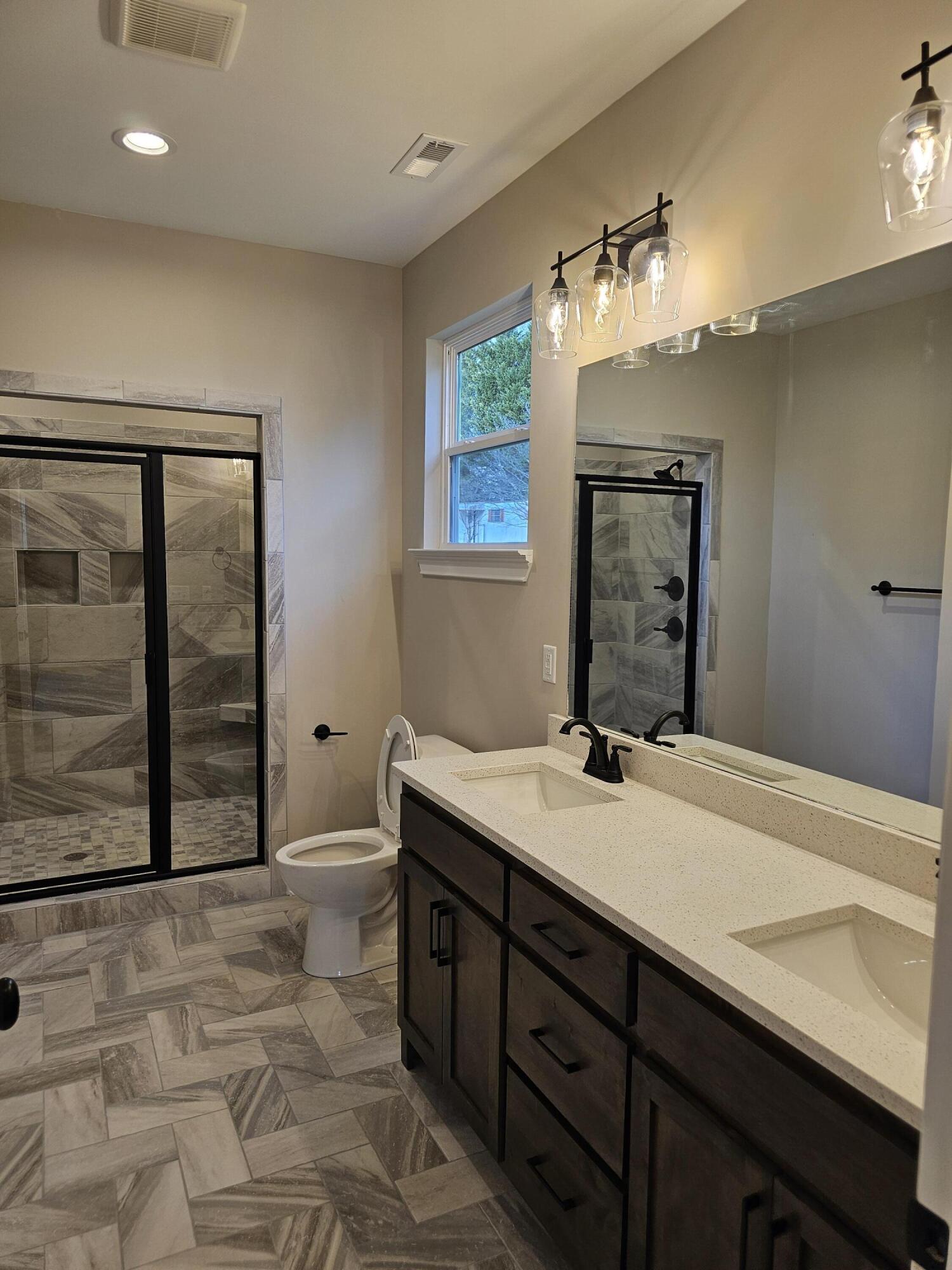 18 Spring Lake Road Rossville, GA 30741 - Photo 20 of 28 20240316_183418