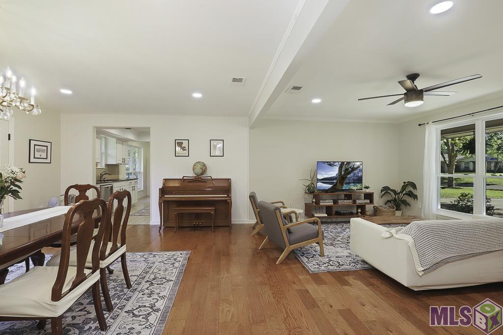 725 Rothmer Drive Baton Rouge, LA 70808 - Photo 11 of 28 Living/Dining