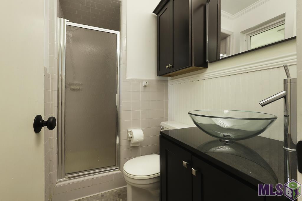 725 Rothmer Drive Baton Rouge, LA 70808 - Photo 15 of 28 Primary Bathroom