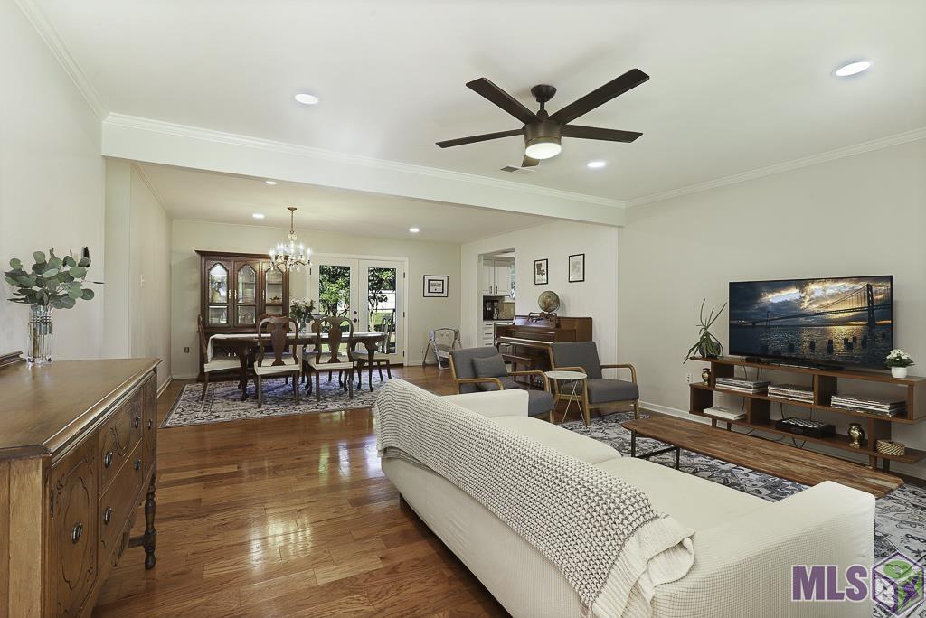 725 Rothmer Drive Baton Rouge, LA 70808 - Photo 5 of 28 Living room
