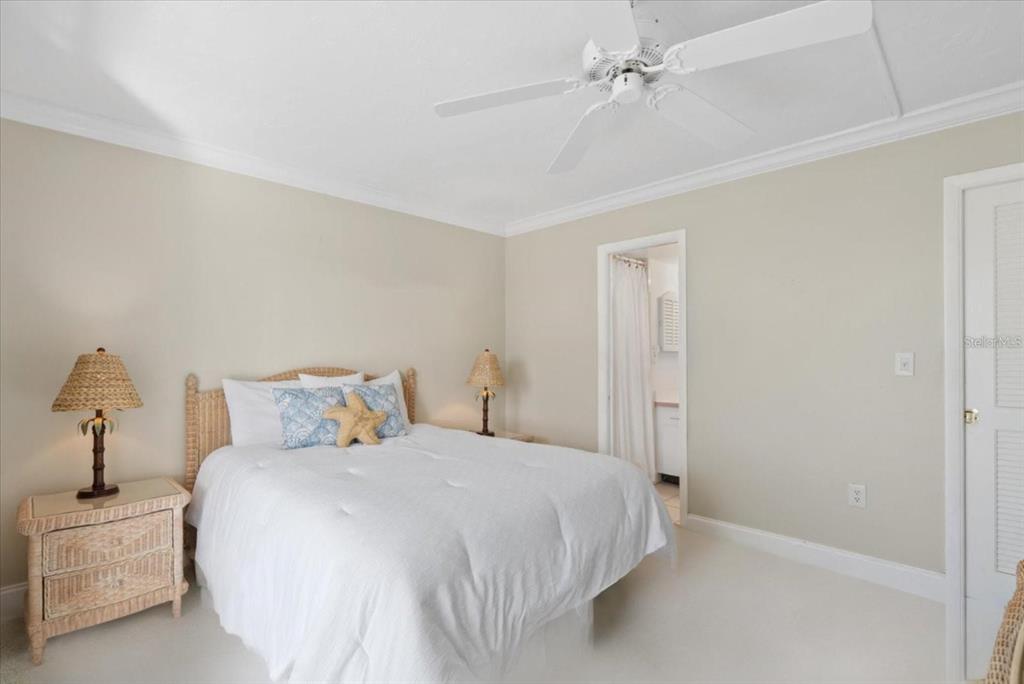 9200 Midnight Pass Road, Unit 28 Sarasota, FL 34242 - Photo 13 of 49