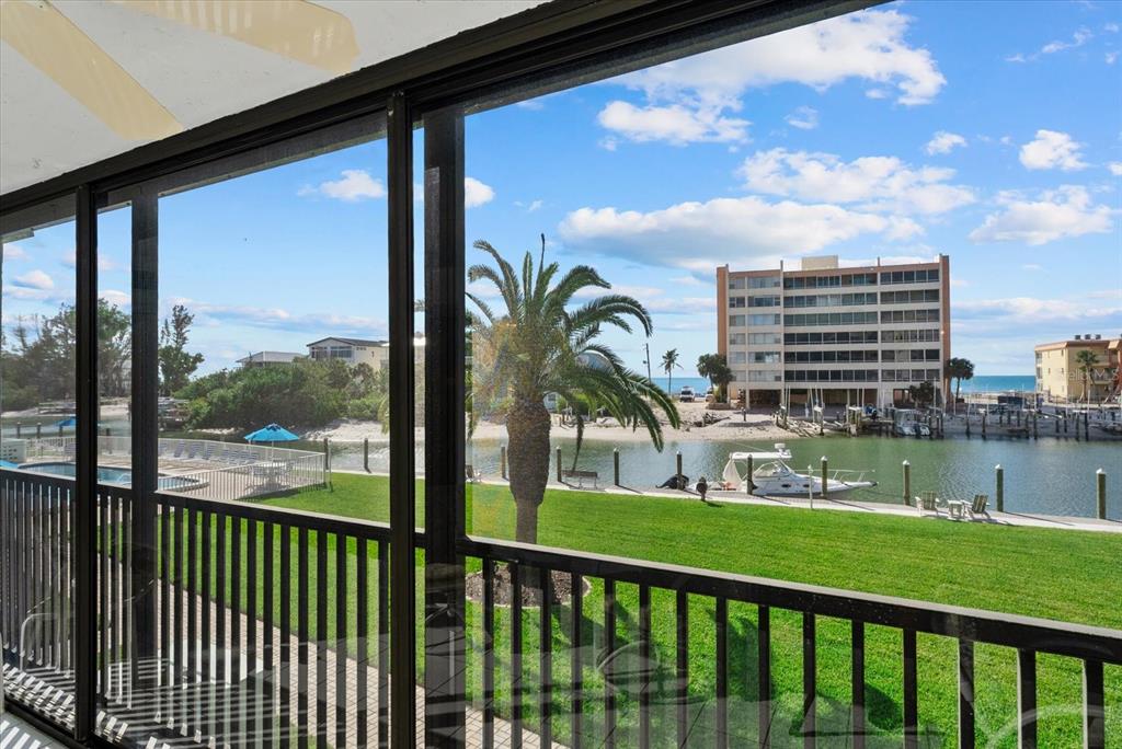 9200 Midnight Pass Road, Unit 28 Sarasota, FL 34242 - Photo 20 of 49