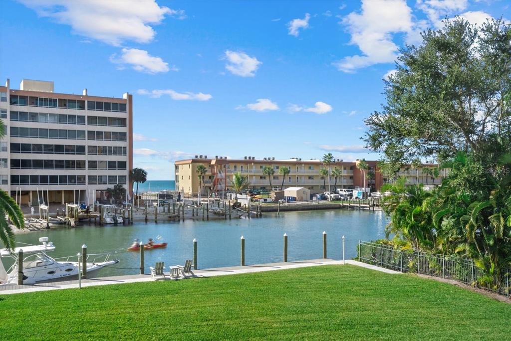 9200 Midnight Pass Road, Unit 28 Sarasota, FL 34242 - Photo 22 of 49