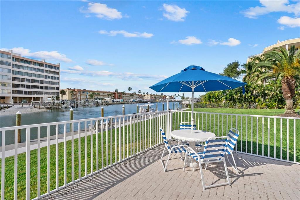 9200 Midnight Pass Road, Unit 28 Sarasota, FL 34242 - Photo 30 of 49