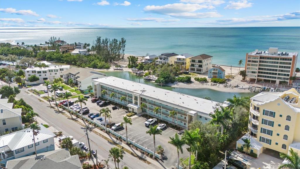 9200 Midnight Pass Road, Unit 28 Sarasota, FL 34242 - Photo 34 of 49