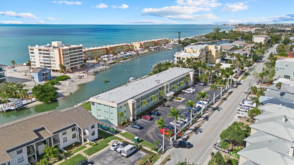 9200 Midnight Pass Road, Unit 28 Sarasota, FL 34242 - Photo 36 of 49