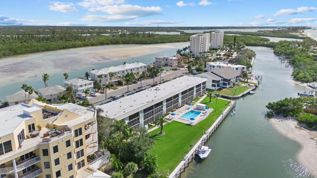 9200 Midnight Pass Road, Unit 28 Sarasota, FL 34242 - Photo 37 of 49