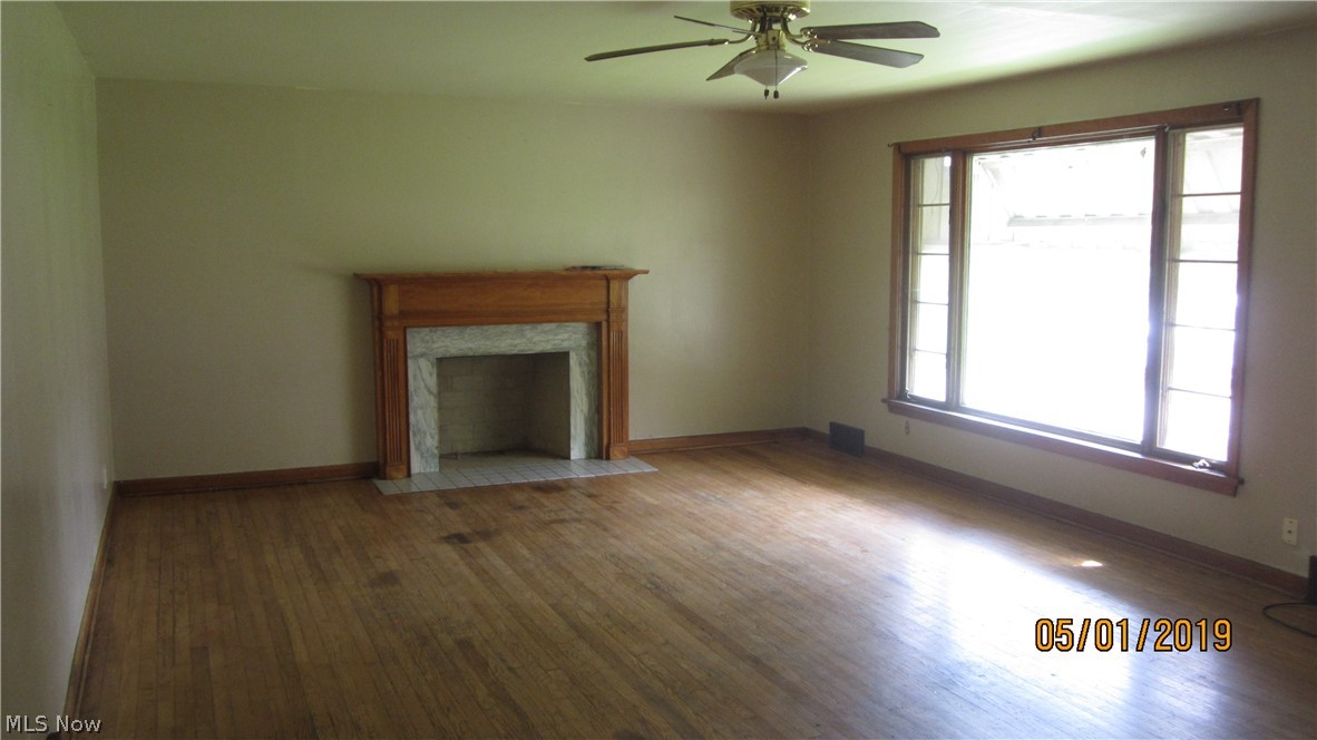 811 Raff Road Southwest Canton, OH 44710 - Photo 5 of 18 Gallery Image 5