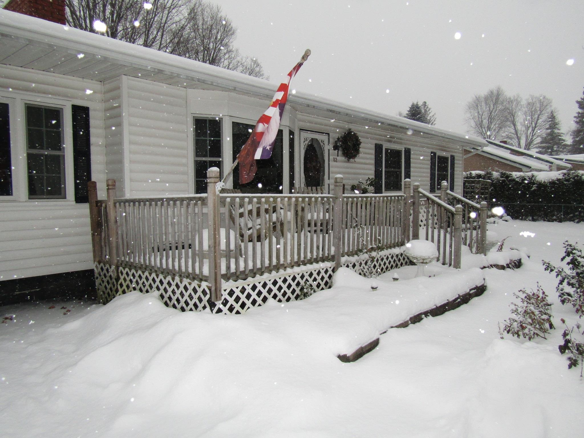 82 Arrowhead Avenue Milton, VT 05468 - Photo 4 of 39