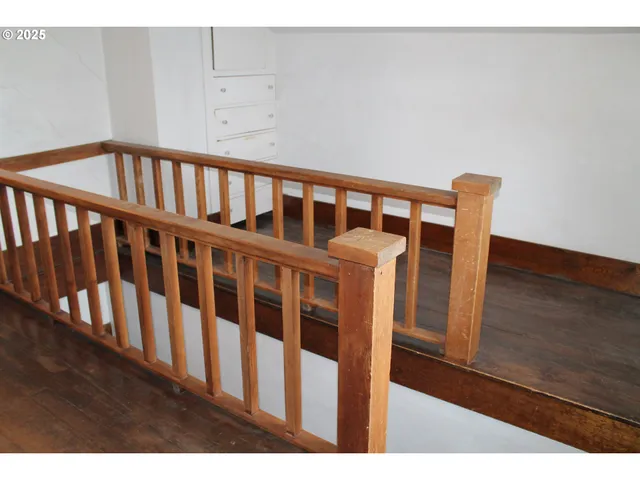 $197,900 | 250 Northeast Dayton Street, John Day, OR 97845