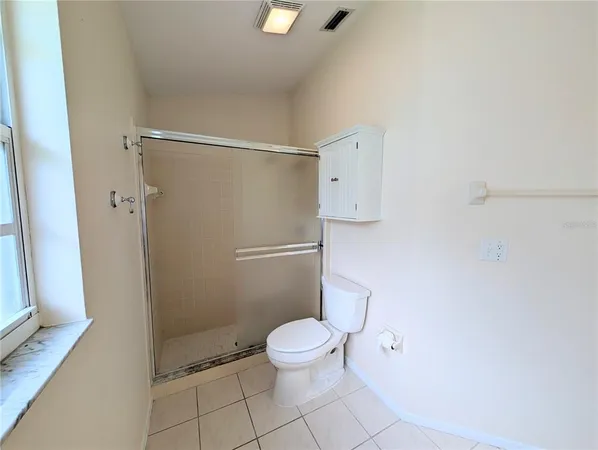 $2,950 | 5539 Wilde Oak Way, Sarasota, FL 34232