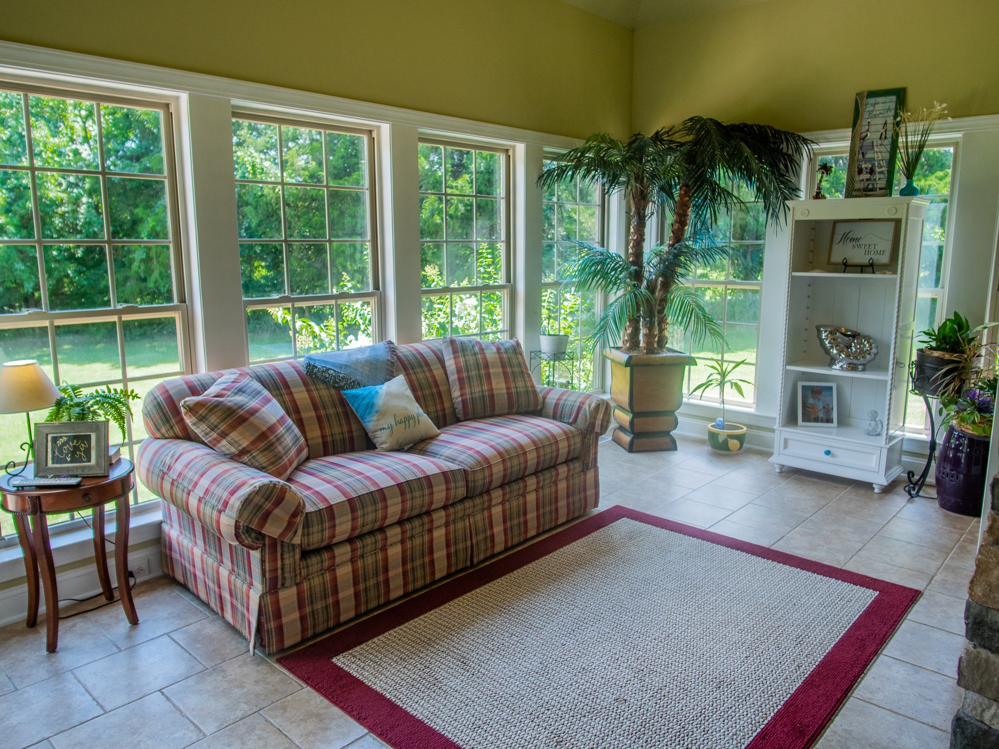 4205 Franklin Road Lebanon, TN 37090 - Photo 20 of 39 a living room with furniture and a large window