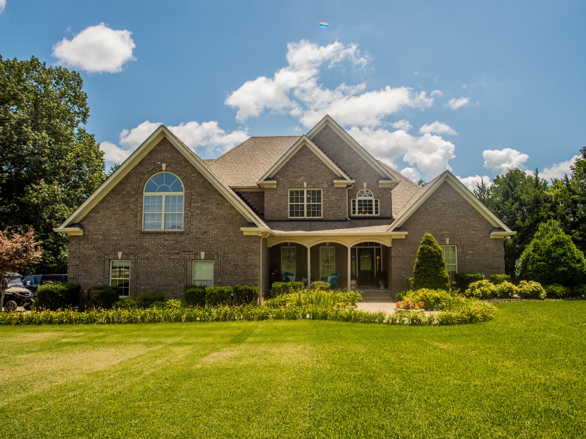 4205 Franklin Road Lebanon, TN 37090 - Photo 39 of 39 a front view of a house with a garden