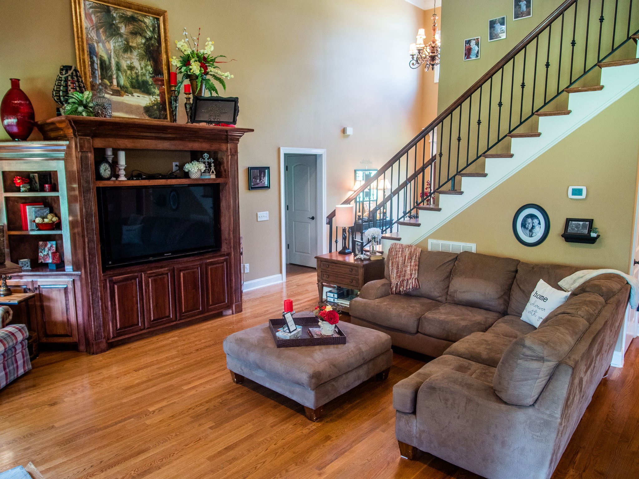 4205 Franklin Road Lebanon, TN 37090 - Photo 8 of 39 a living room with furniture and a flat screen tv