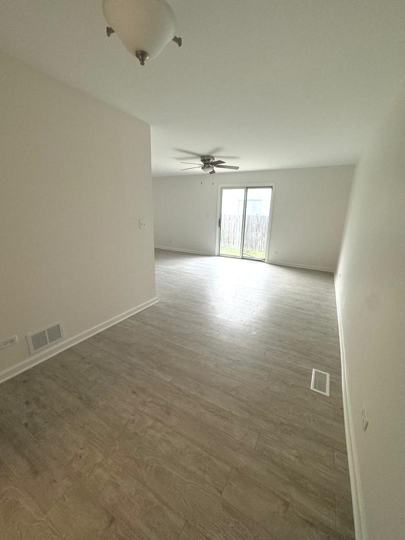 801 Harris Lane Romeoville, IL 60446 - Photo 5 of 17 Gallery Image 5