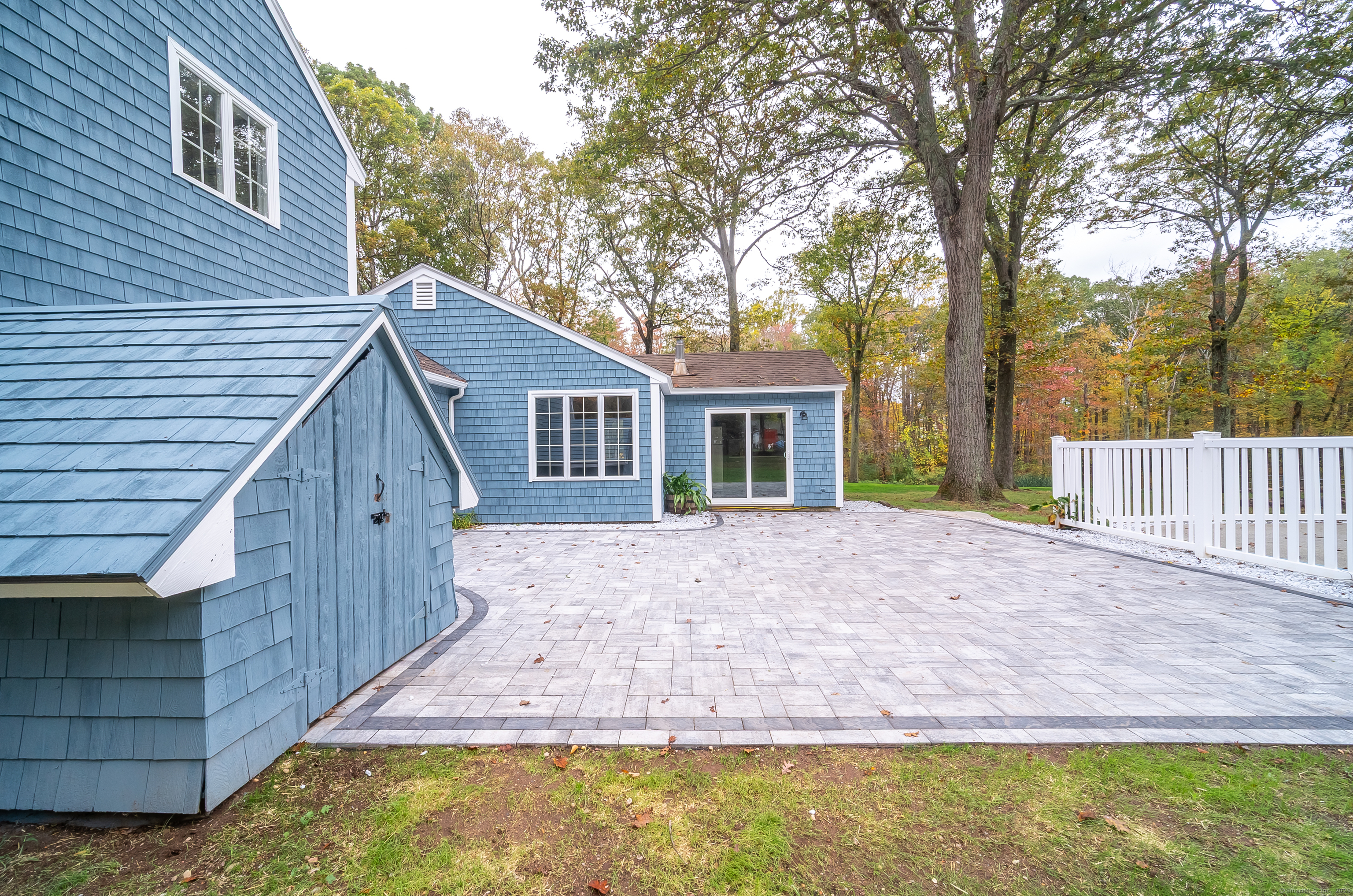 882 Killingworth Road Haddam, CT 06441 - Photo 9 of 40