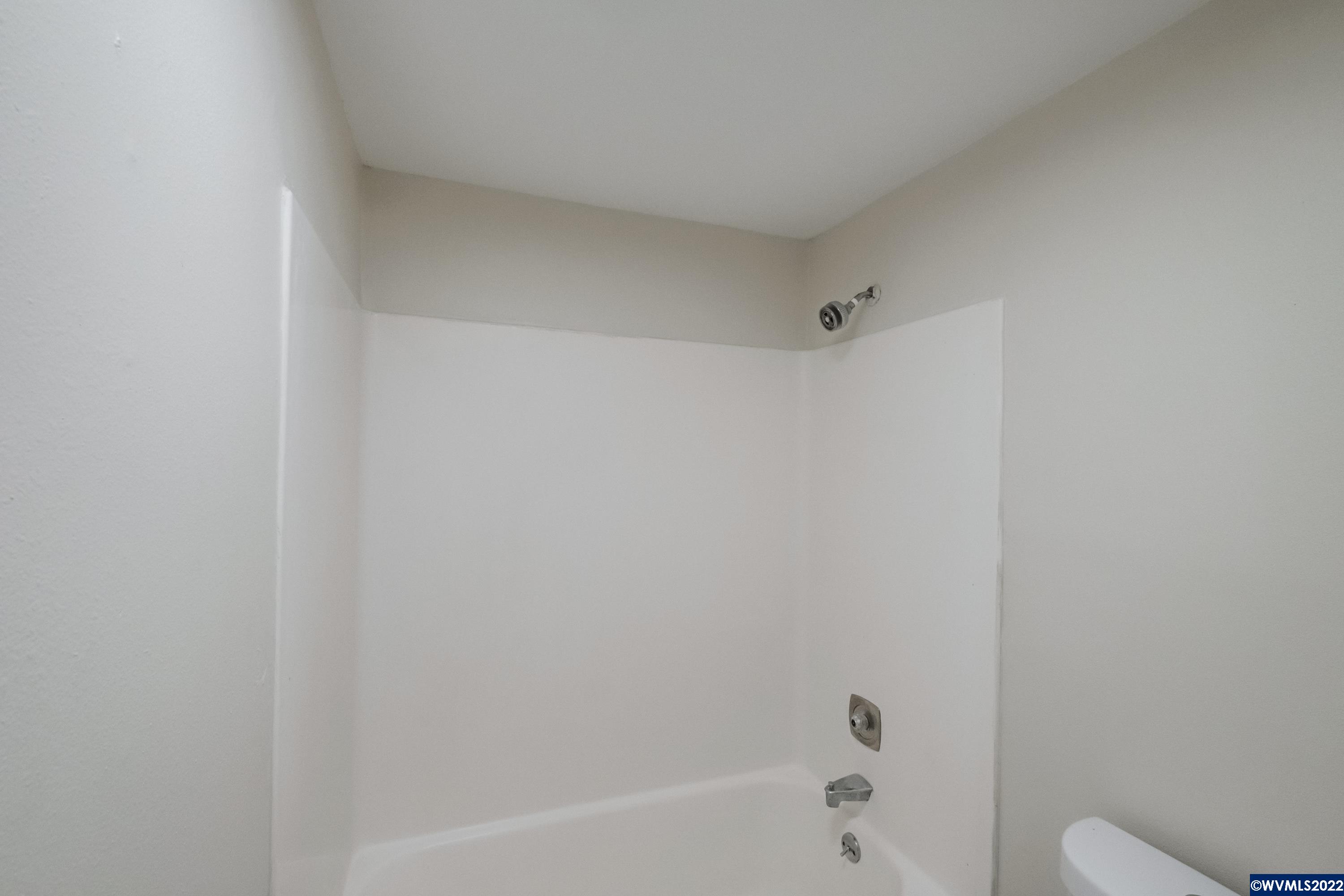 1597 Del Rio Avenue Southeast Albany, OR 97322 - Photo 23 of 42 Gallery Image 23