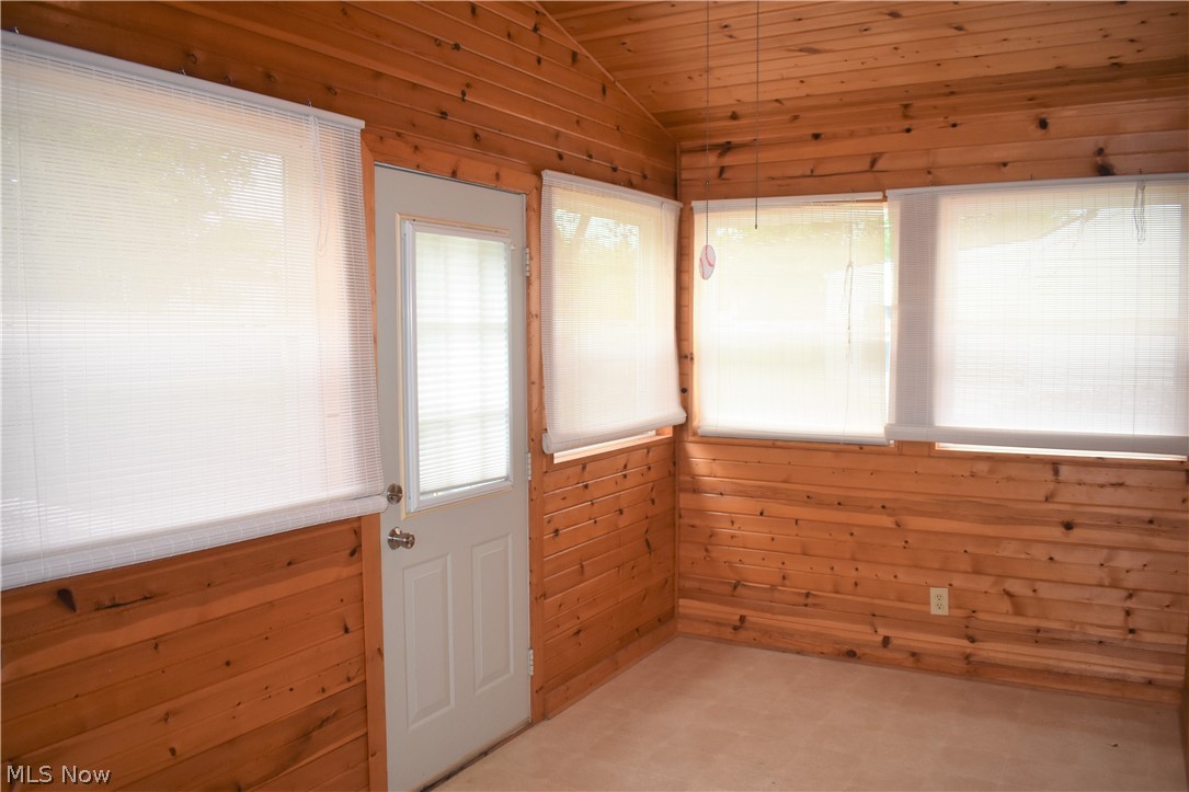 778 Mannering Road Eastlake, OH 44095 - Photo 7 of 16 Gallery Image 7