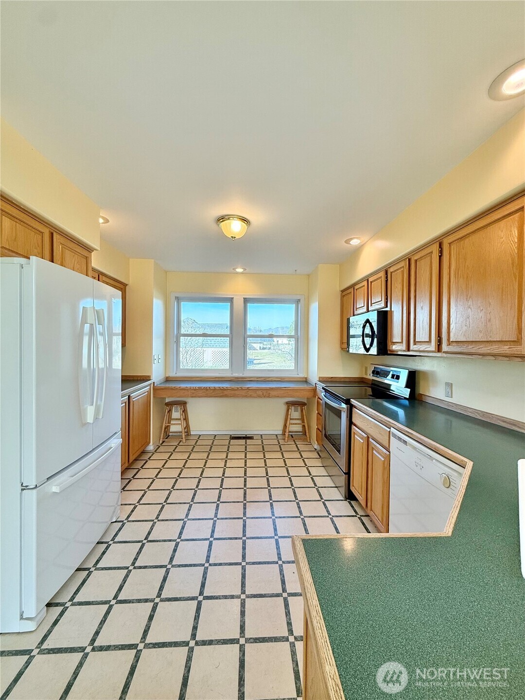 334 Omak River Road Omak, WA 98841 - Photo 12 of 40