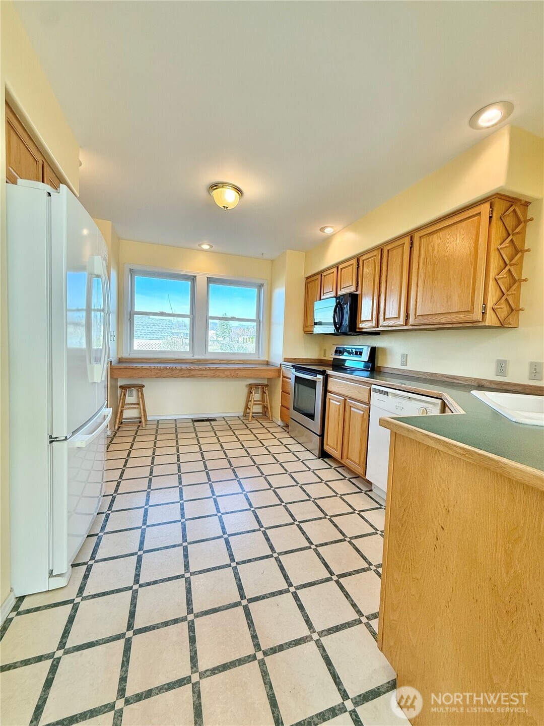 334 Omak River Road Omak, WA 98841 - Photo 14 of 40