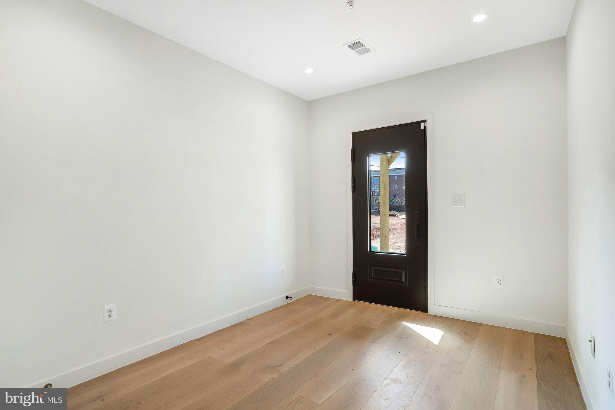 5221 F Street Southeast Washington, DC 20019 - Photo 20 of 63